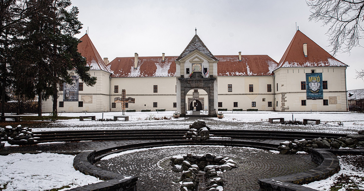 „Ha per, úgymond, hadd legyen per!”